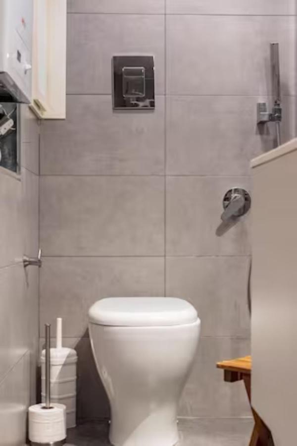 The White Side Apartment Napoli Bagian luar foto