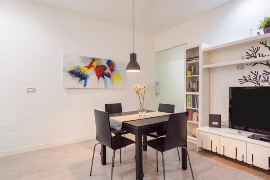 The White Side Apartment Napoli Bagian luar foto
