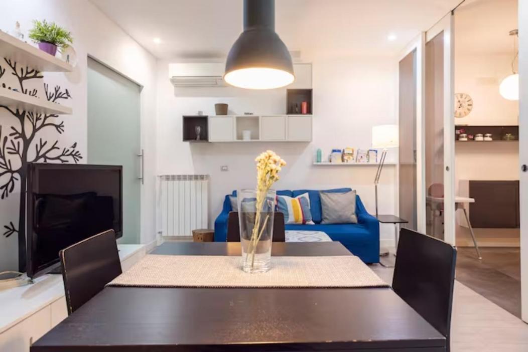 The White Side Apartment Napoli Bagian luar foto