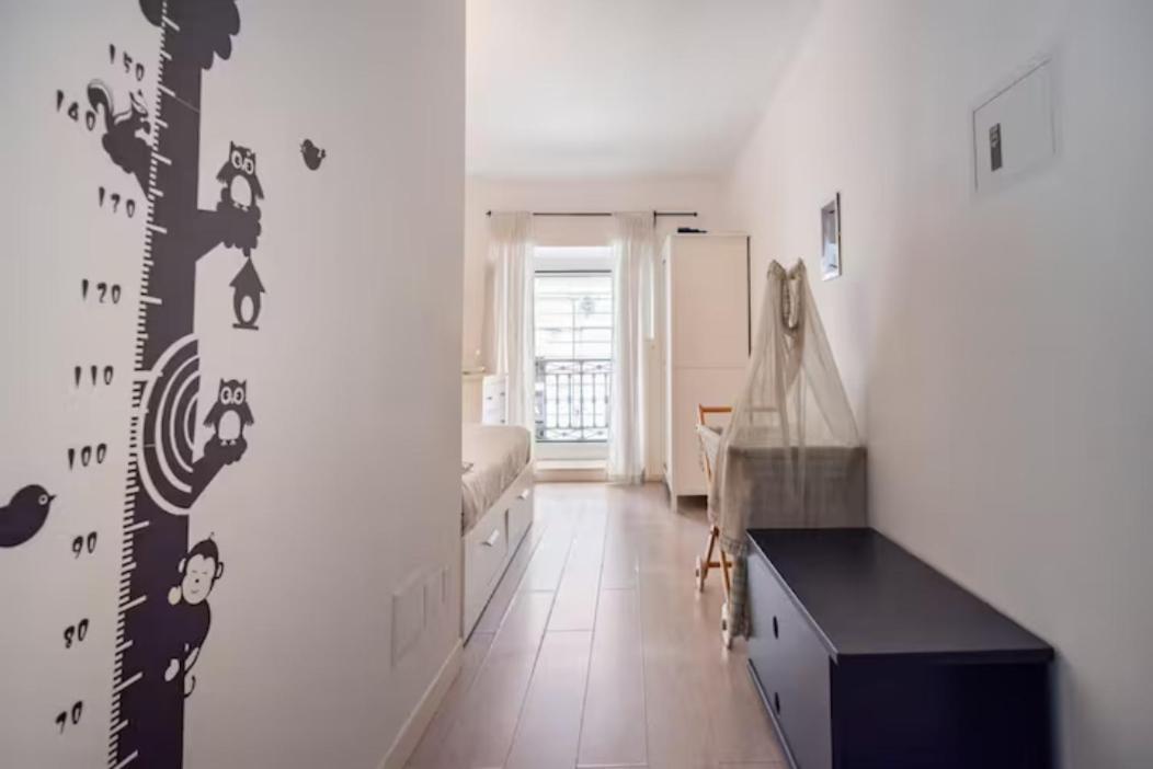 The White Side Apartment Napoli Bagian luar foto