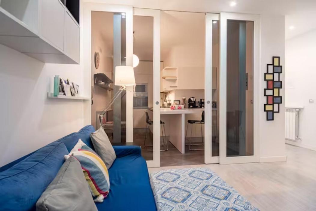 The White Side Apartment Napoli Bagian luar foto