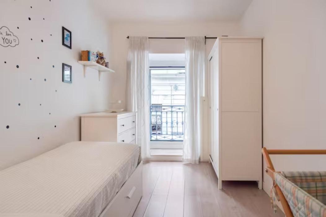 The White Side Apartment Napoli Bagian luar foto