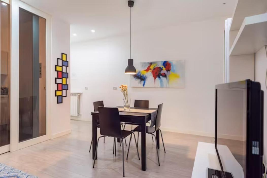 The White Side Apartment Napoli Bagian luar foto